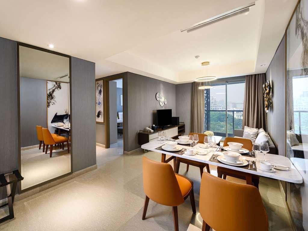 Oakwood Pantai Indah Kapuk Hotel 4*