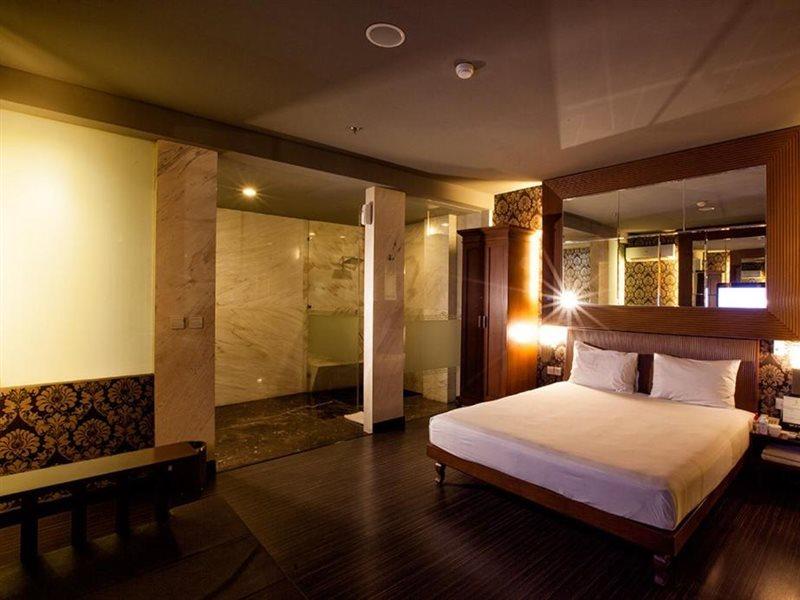108 Hotel Jakarta