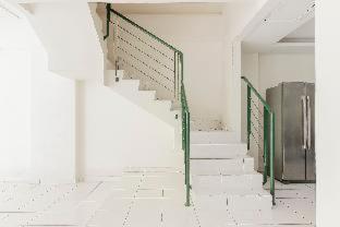 Reddoorz Near Pancoran Guest house 2*