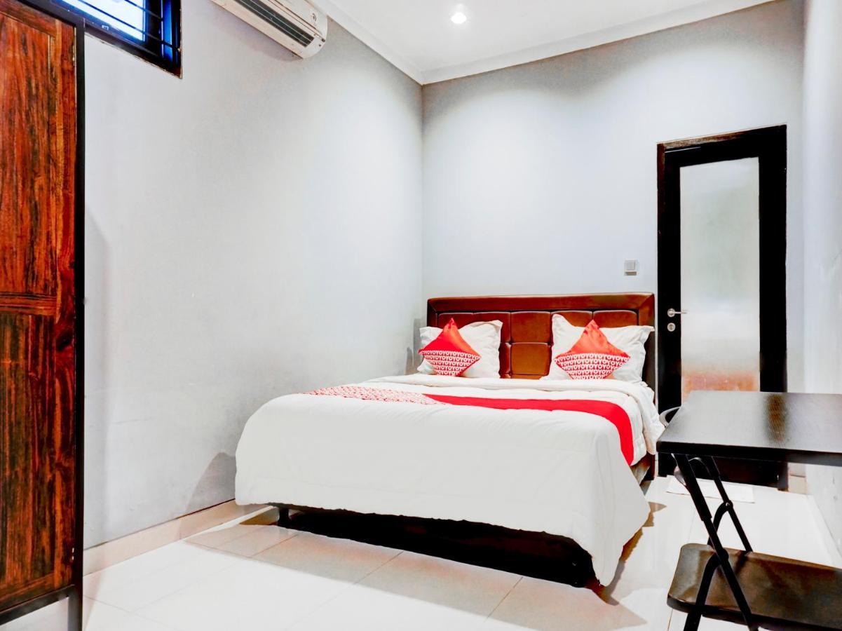 Oyo 90438 Mampang 34 Jakarta