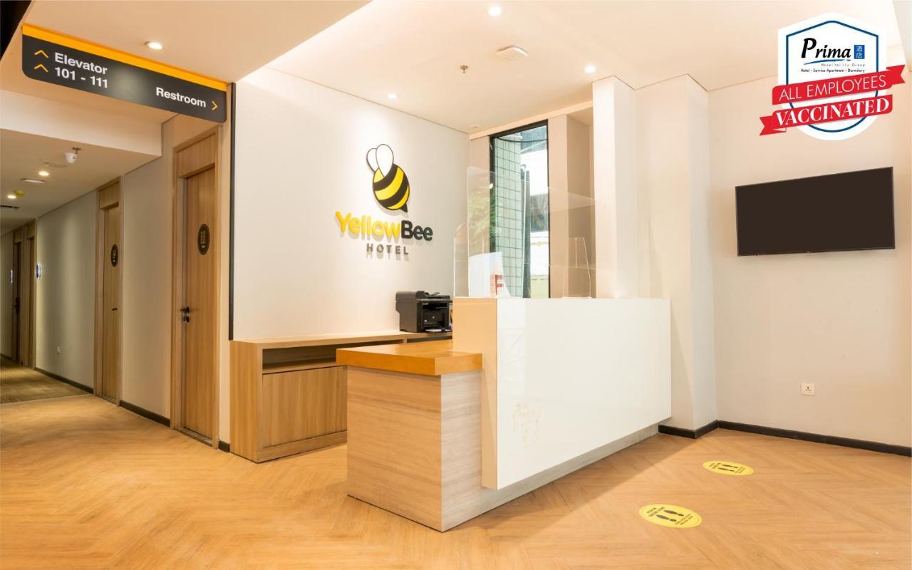 Yellow Bee Tanah Abang Hotel