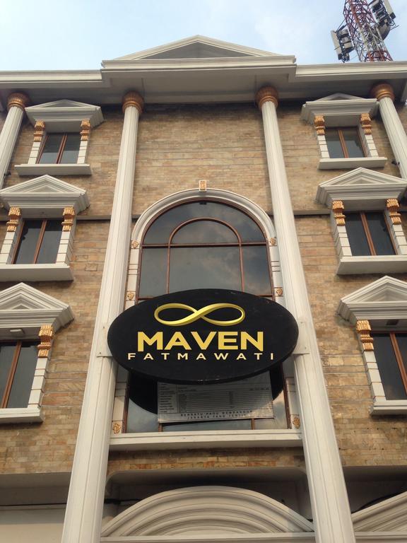 Maven Fatmawati Hotel 3*