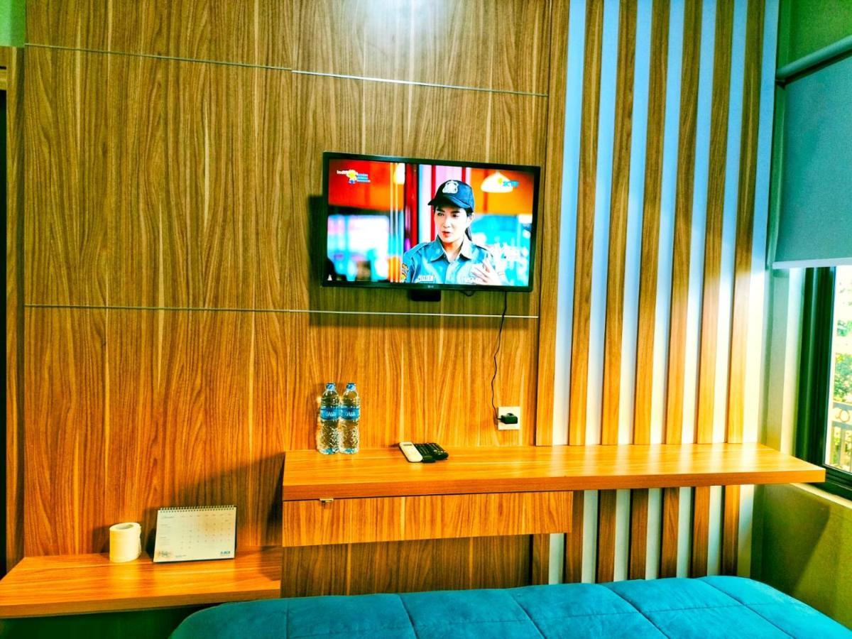 Hotel Cozy Tomang Jakarta