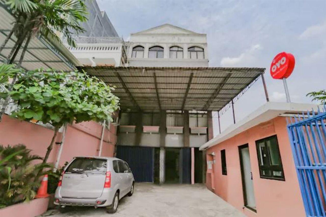 Reddoorz Syariah Near Stasiun Karet Hotel