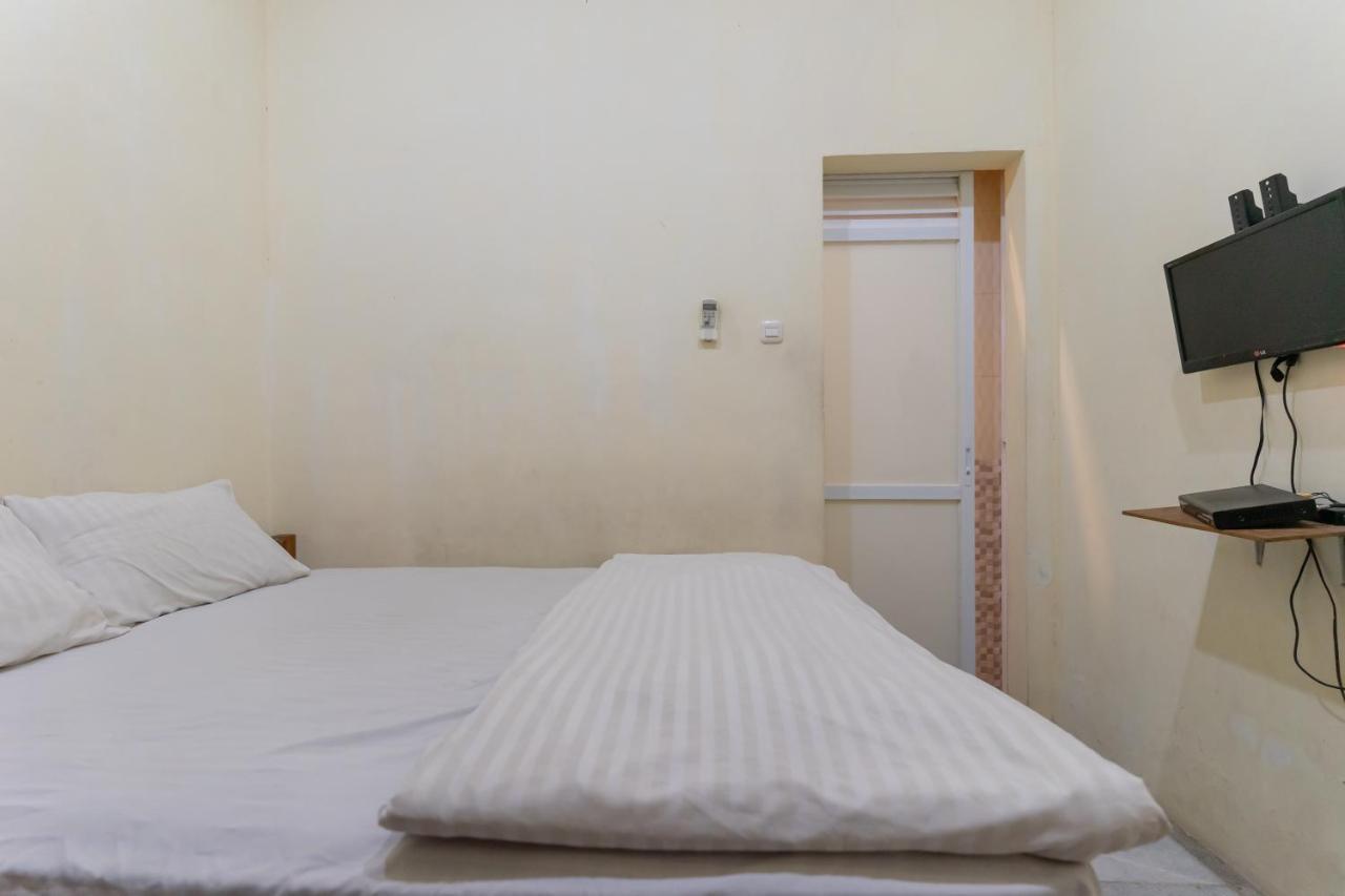 Hotel Kebon Kacang Residence RedPartner *