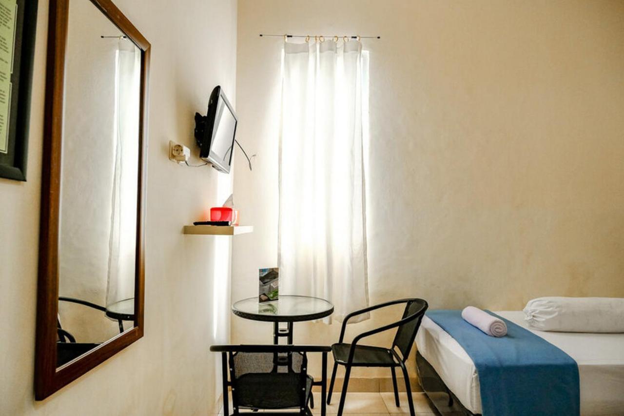 Malabar Mitra Reddoorz Guest house Jakarta