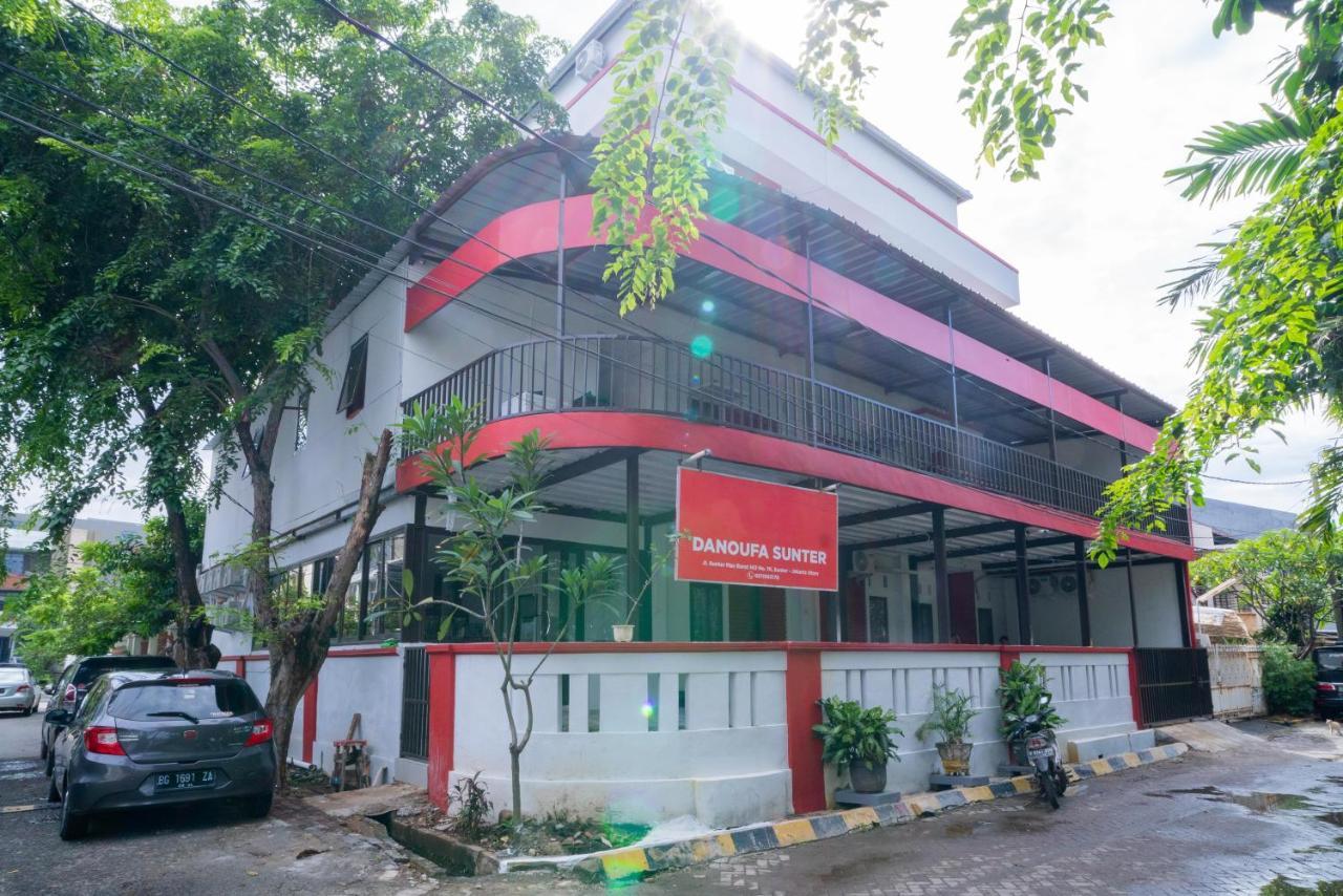 Reddoorz Near Itc Cempaka Mas 2 Hotel 3*