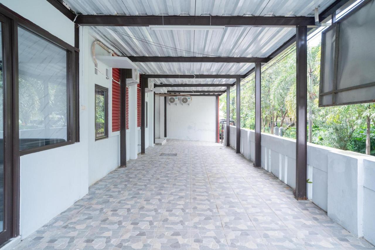 Reddoorz Near Itc Cempaka Mas 2 Hotel Jakarta