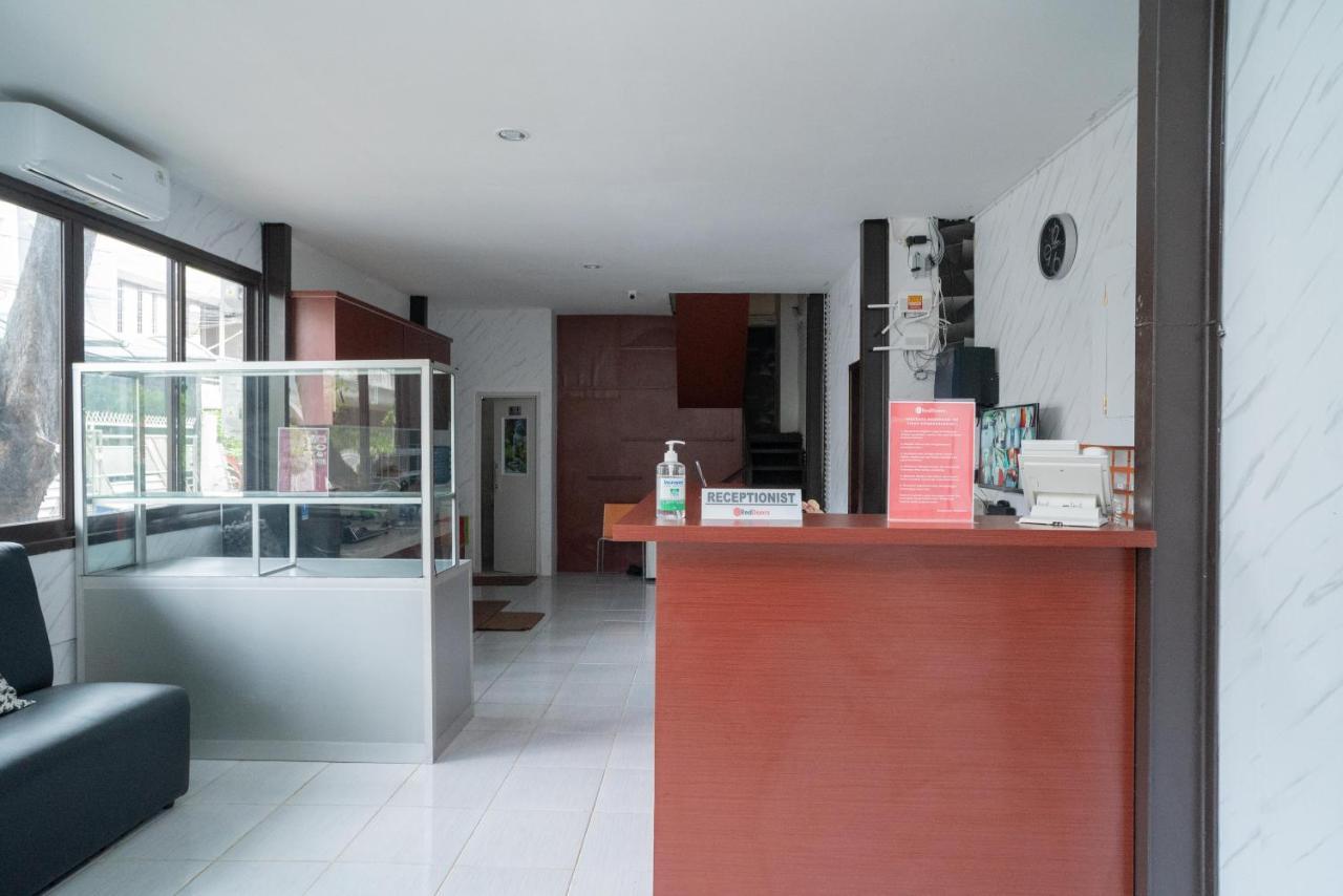 Reddoorz Near Itc Cempaka Mas 2 Jakarta
