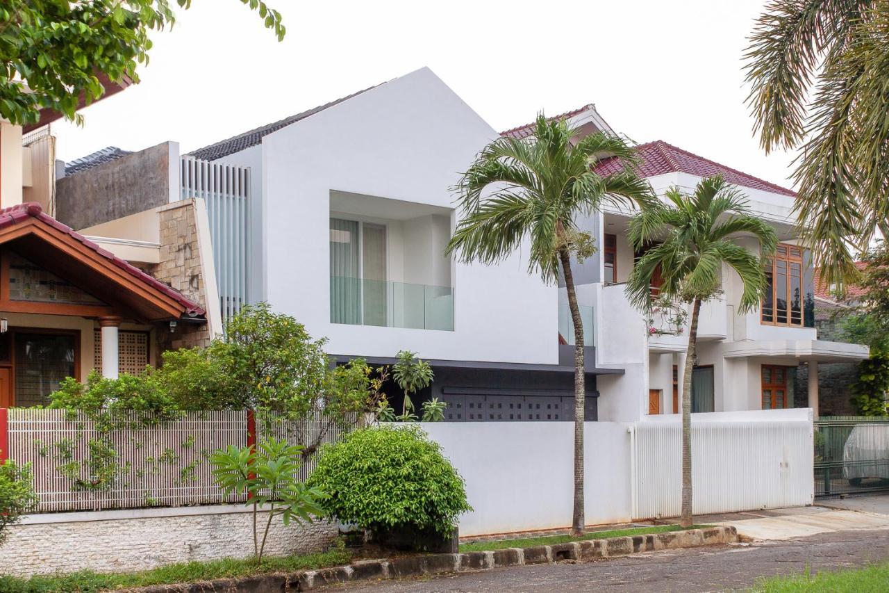Luxury 4-Bedroom West Jakarta House - Villa 48