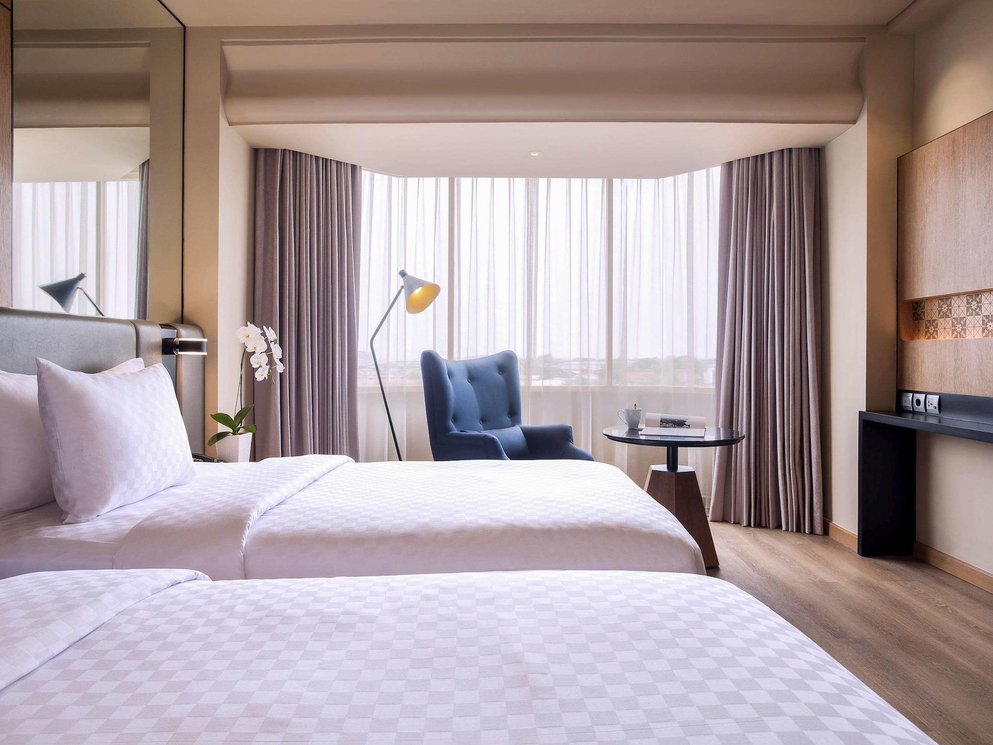 Hotel Mercure Batavia 4*