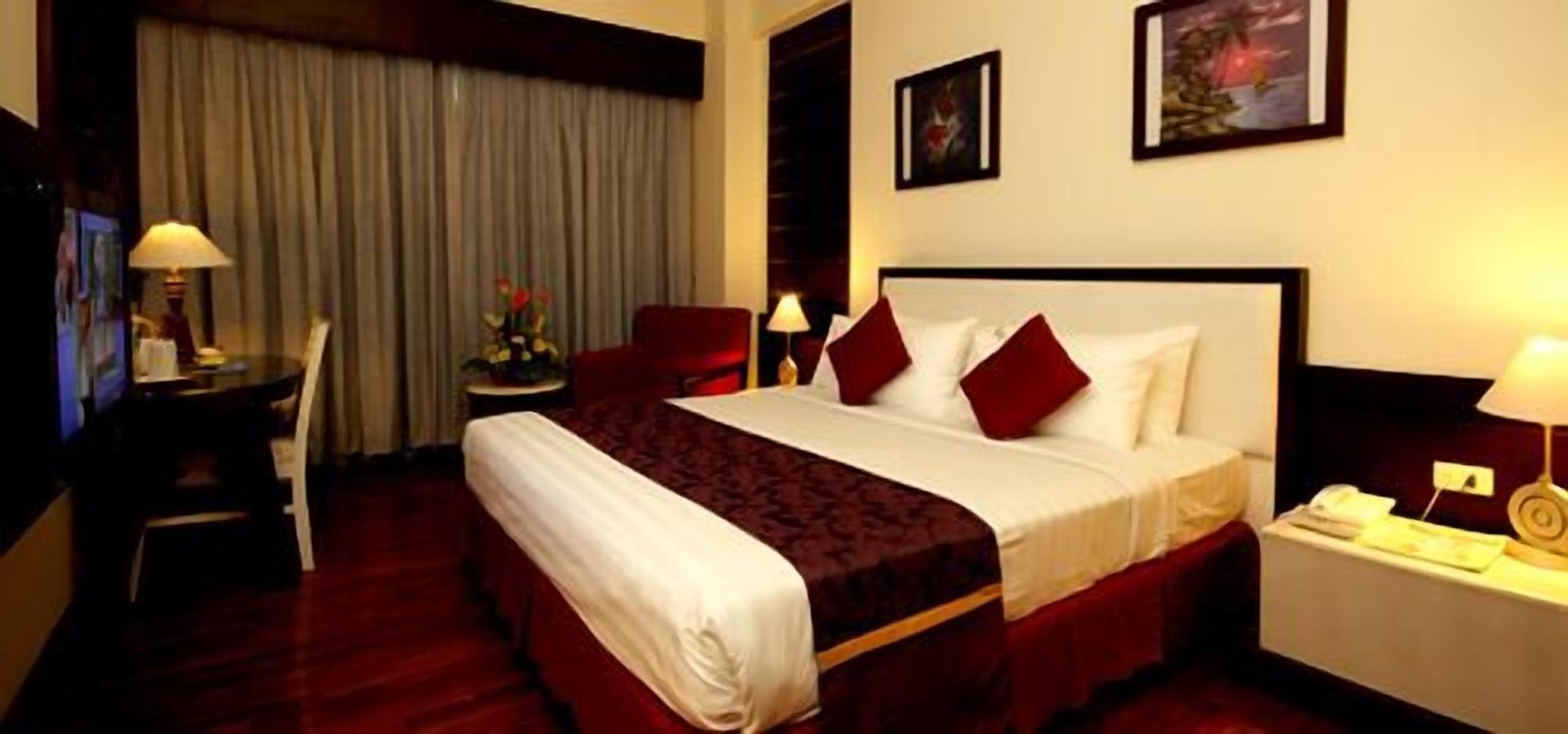 Hotel Maharadja 3*