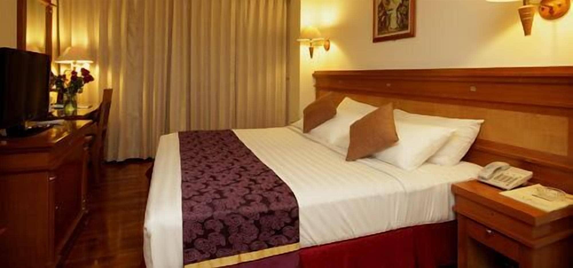 Maharadja Hotel 3*
