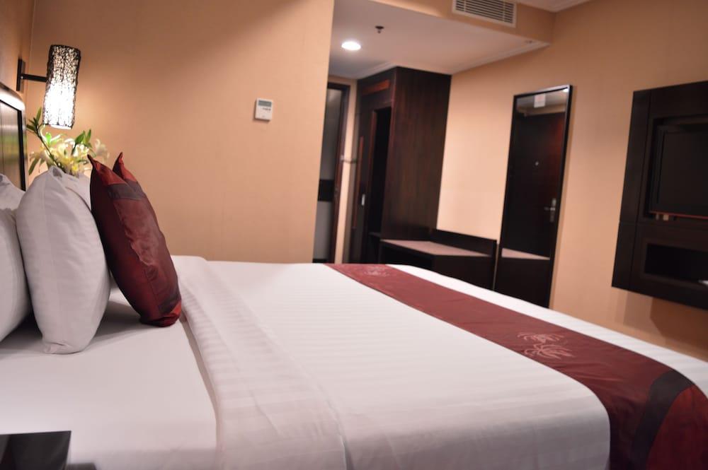 Western Mangga Dua & Hotel Jakarta
