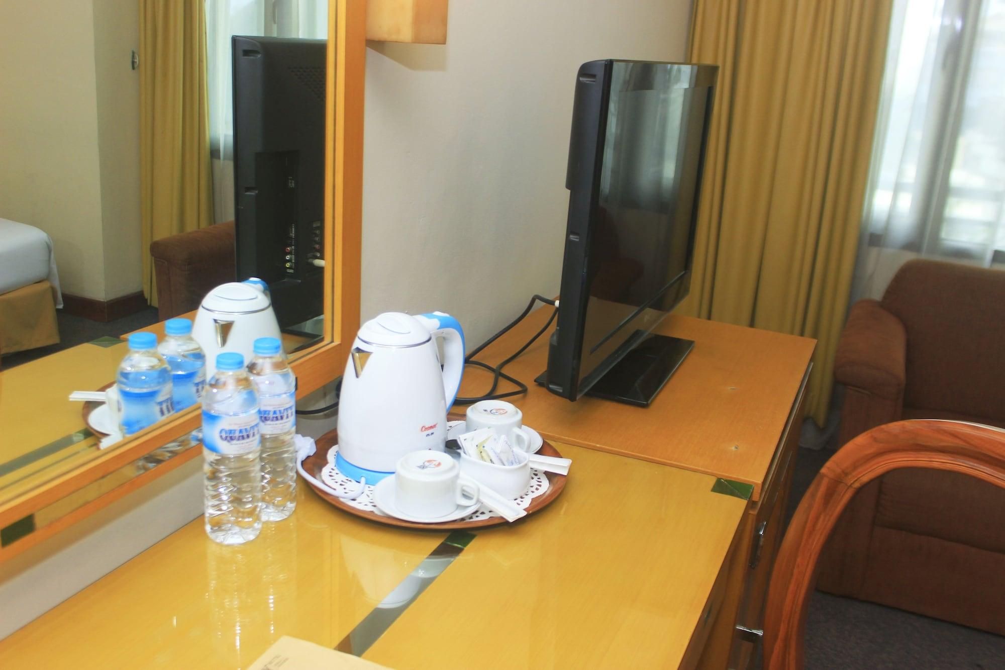 Hotel Mega Anggrek Slipi 3*