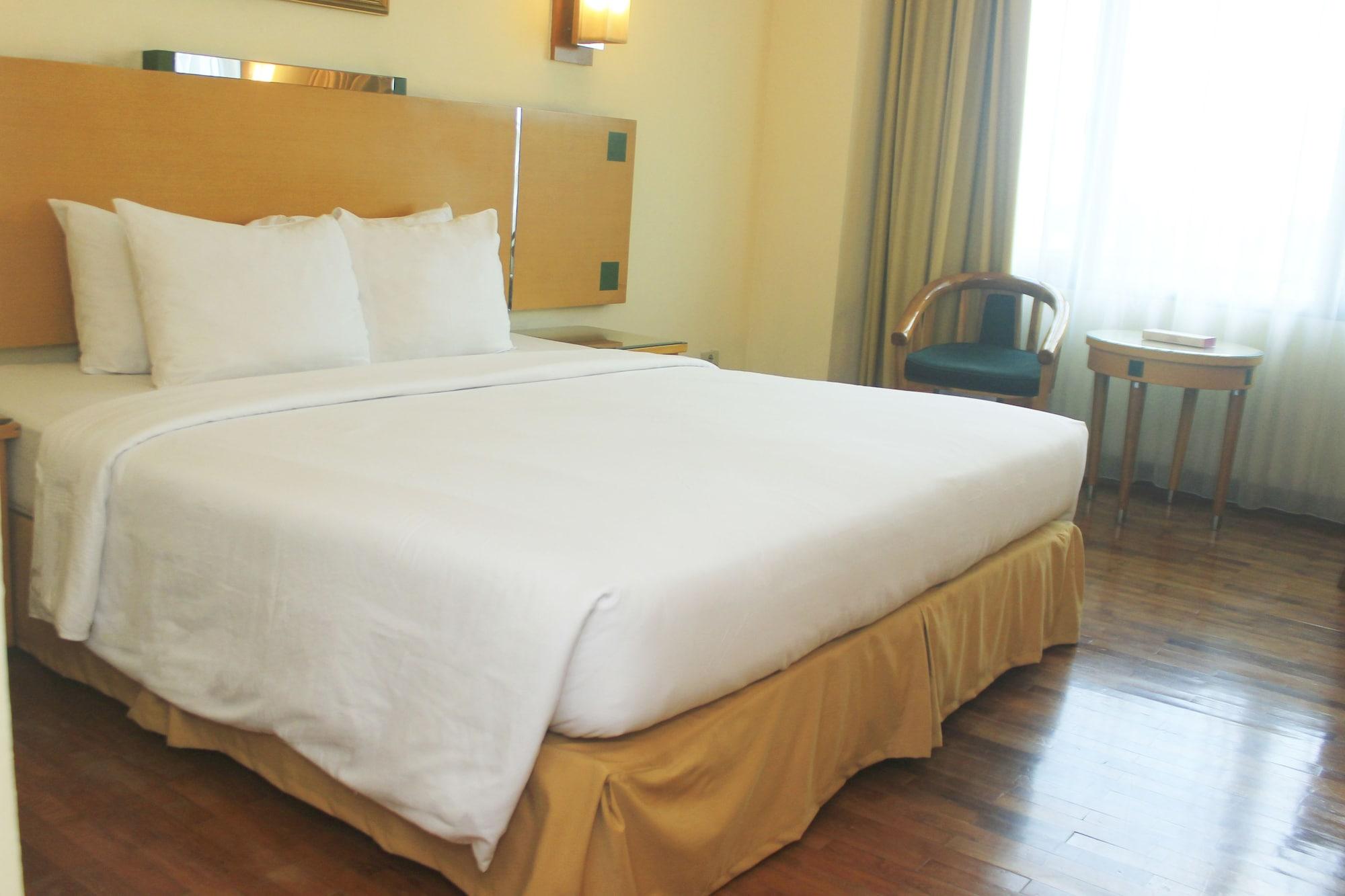 Hotel Mega Anggrek Slipi 3*