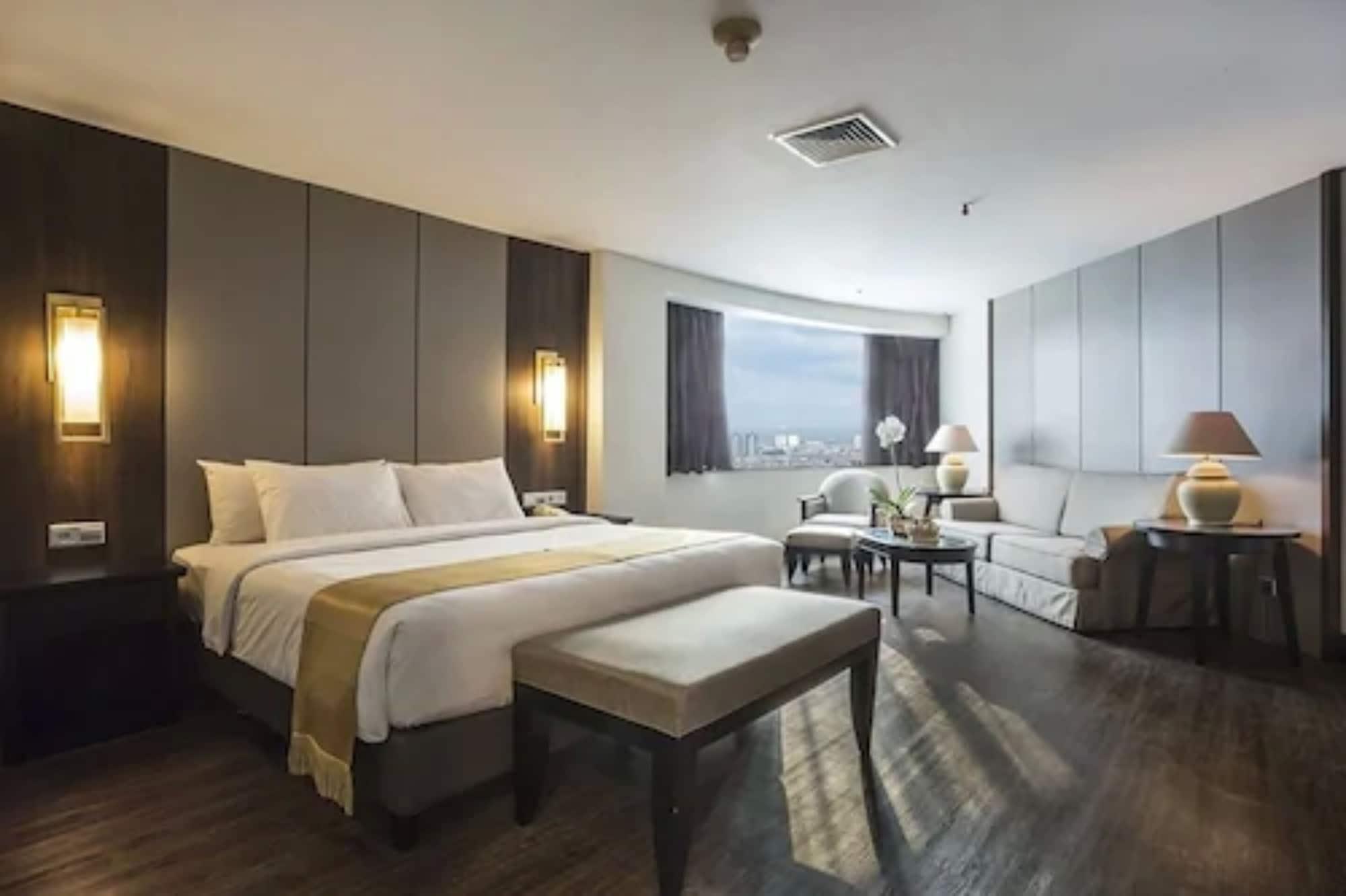 Hotel The Acacia