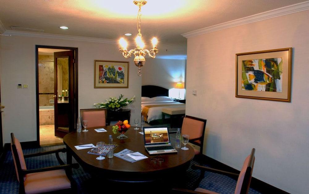 The Acacia Hotel Jakarta