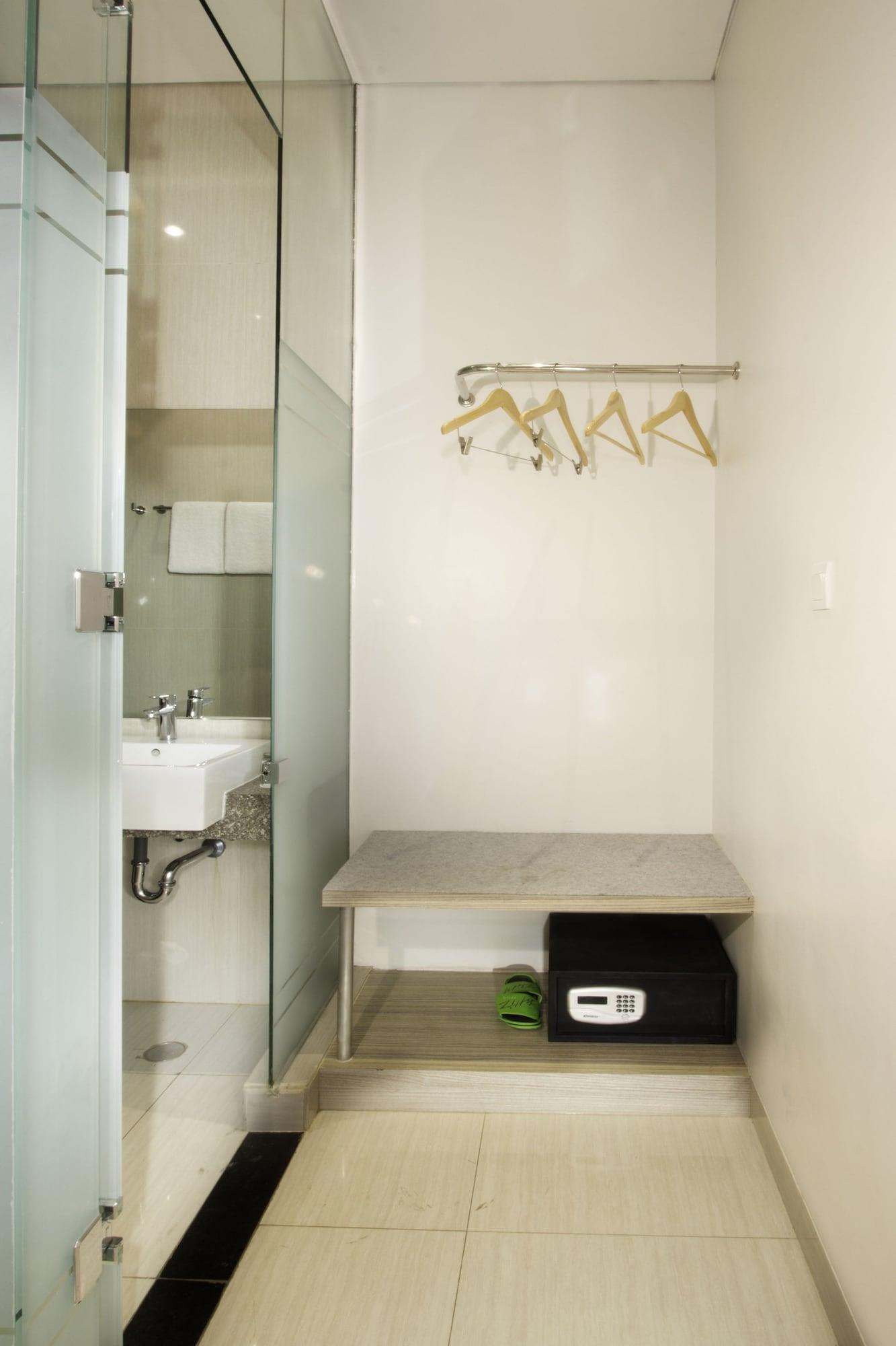 Whiz Prime Kelapa Gading Hotel