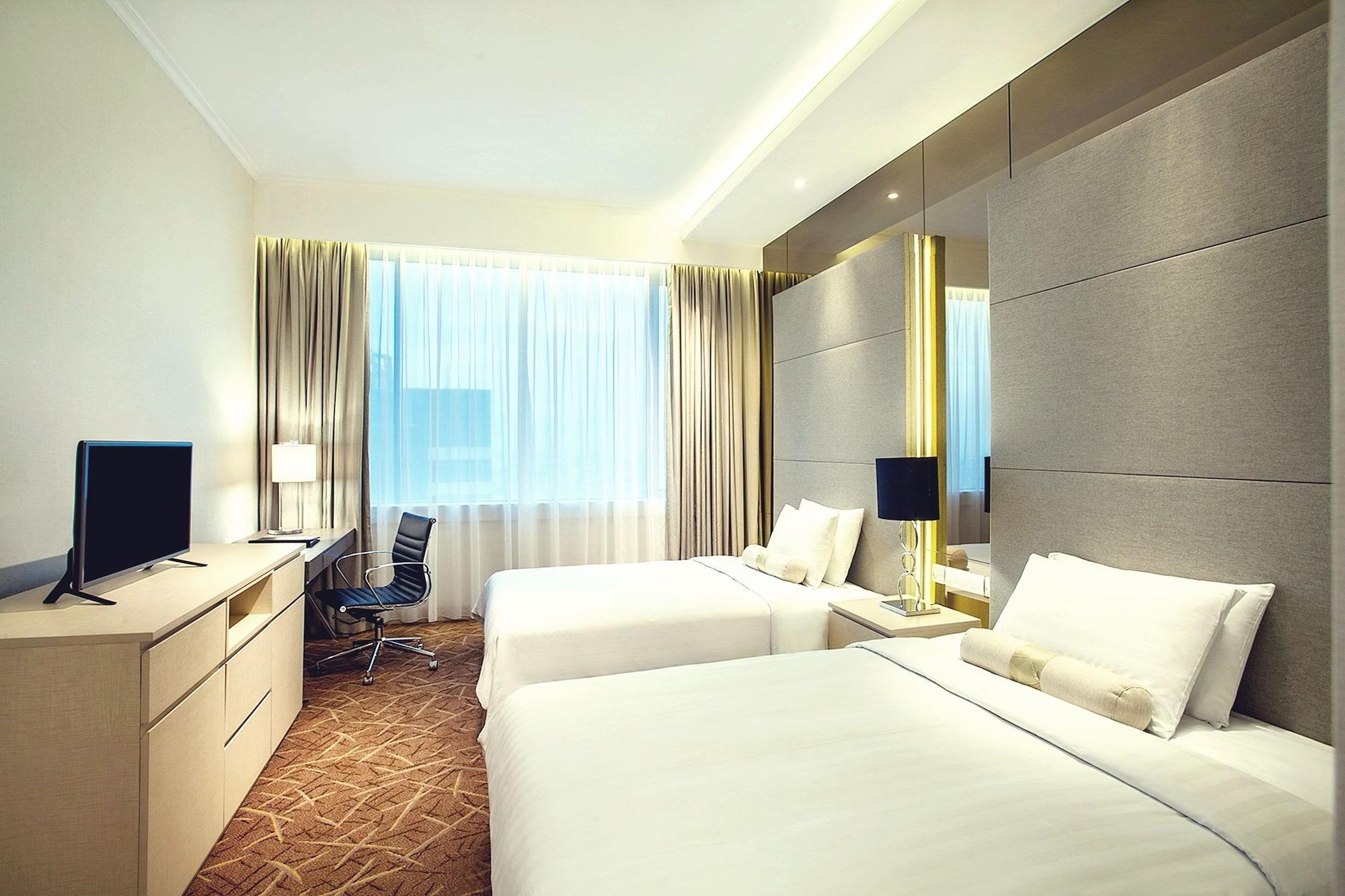 Menara Peninsula 4* Jakarta