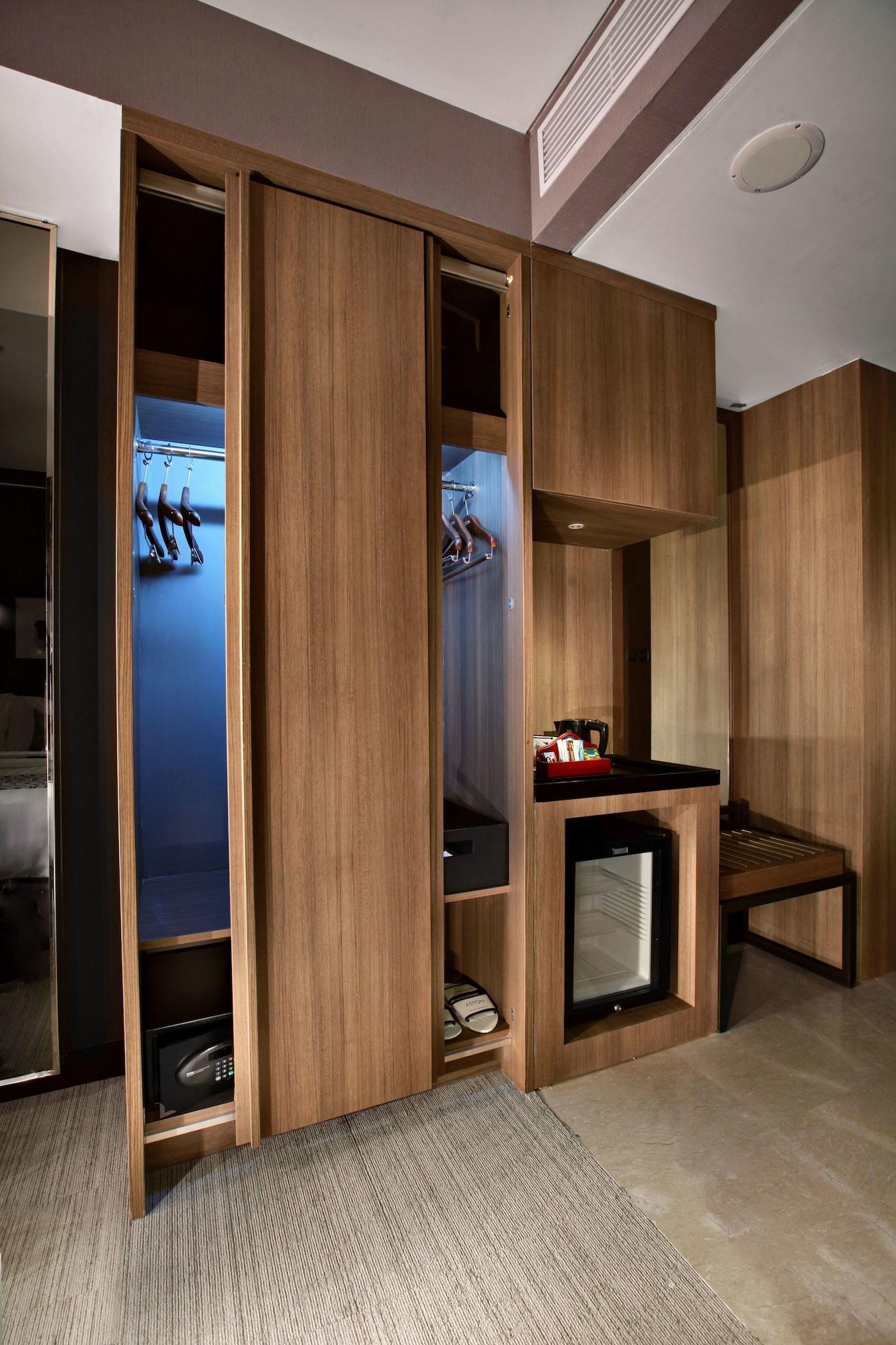 Hotel Aston Priority Simatupang And Conference Center Jakarta