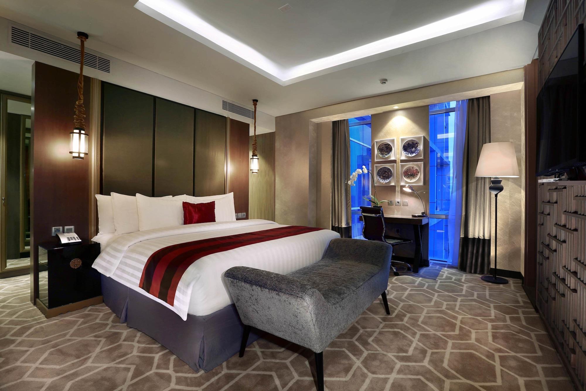 Aston Priority Simatupang And Conference Center 4*