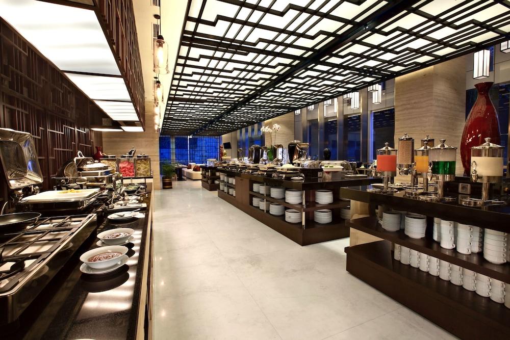Aston Priority Simatupang And Conference Center