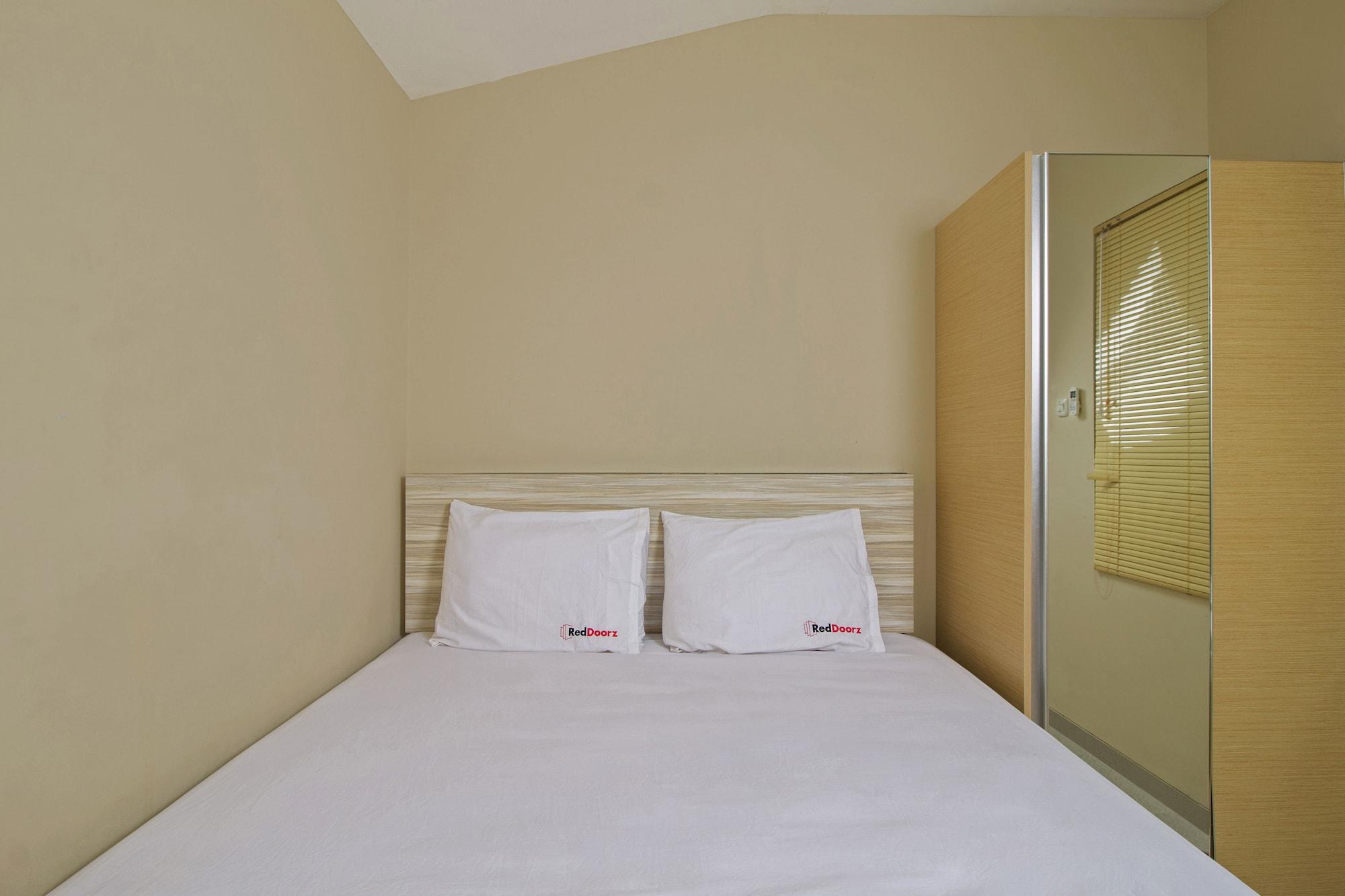 Reddoorz Plus @ Setiabudi Tengah Guest house Jakarta