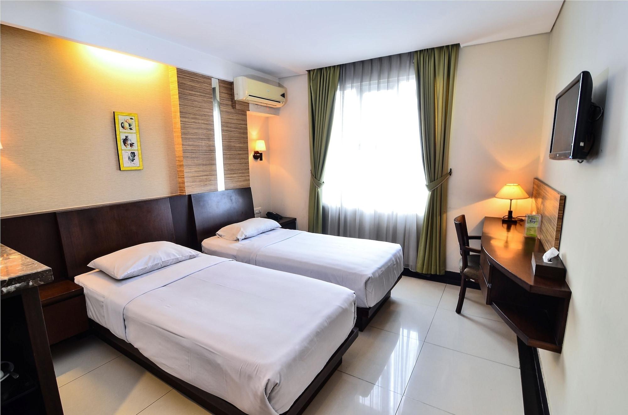 Losari Roxy Hotel