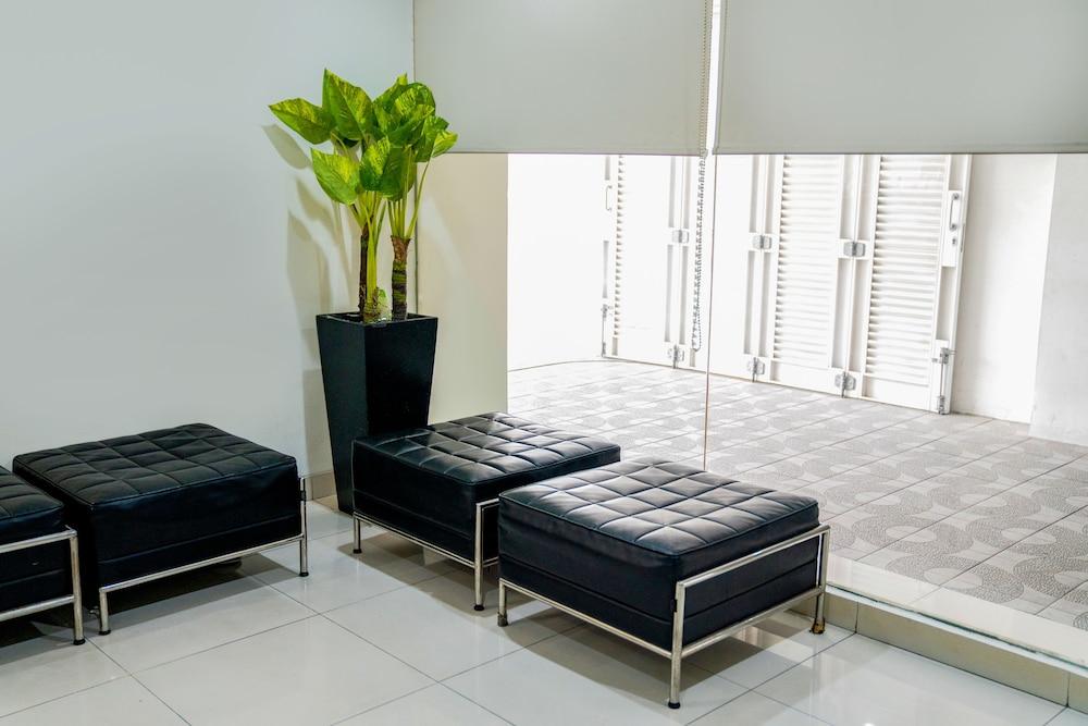 Legreen Gatot Subroto Guest house Jakarta