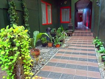 Guest house Maven Buncit 3*