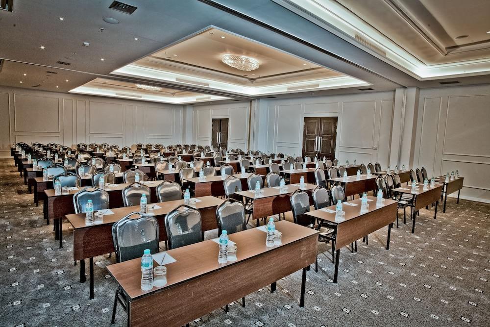 Samala Cengkareng Hotel
