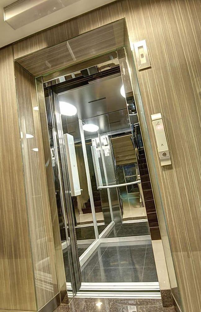 Hotel Sampit Managed By Flat06 Jakarta