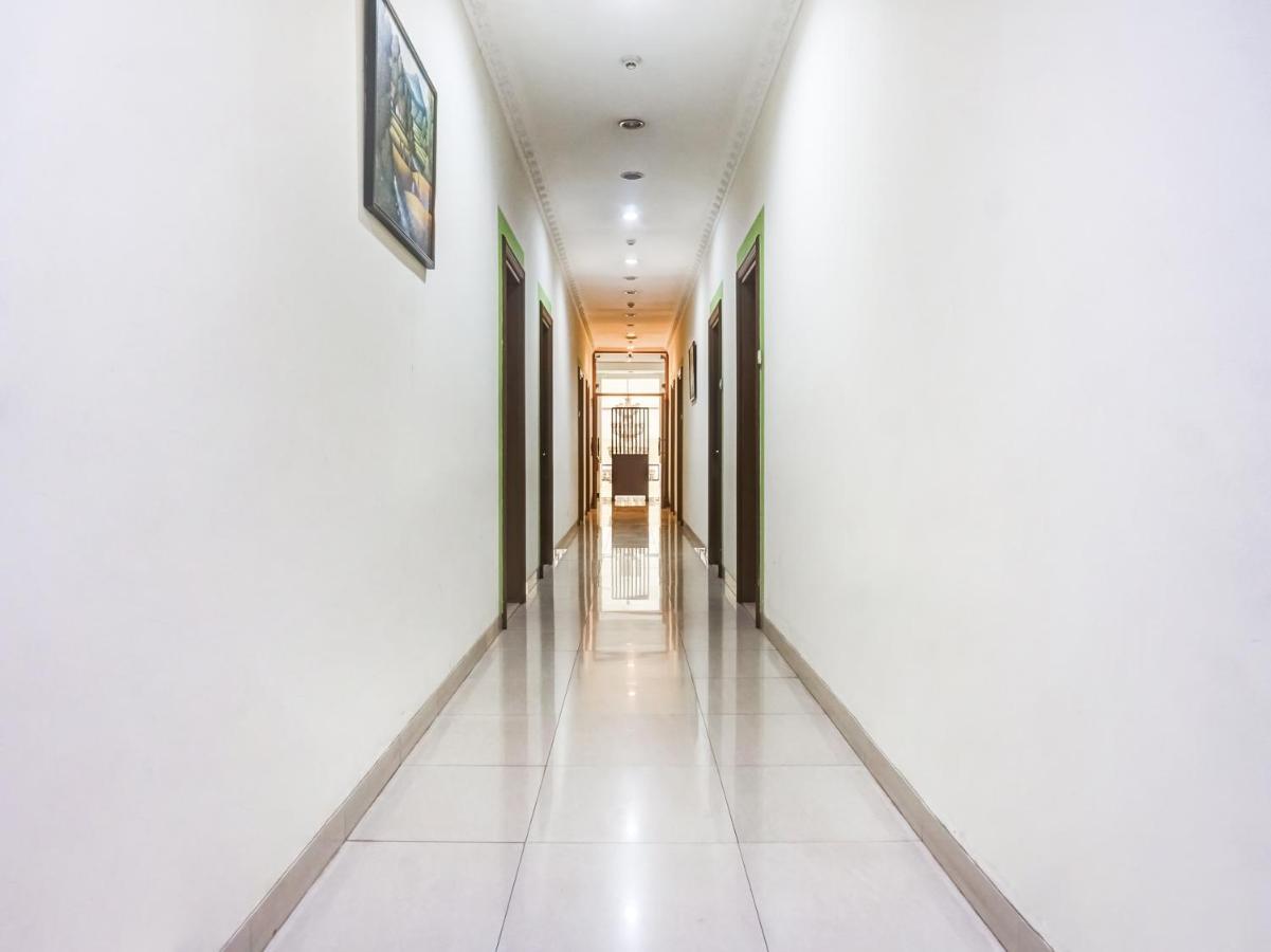 Collection O 91071 Desa Wisata Tmii Hotel Jakarta