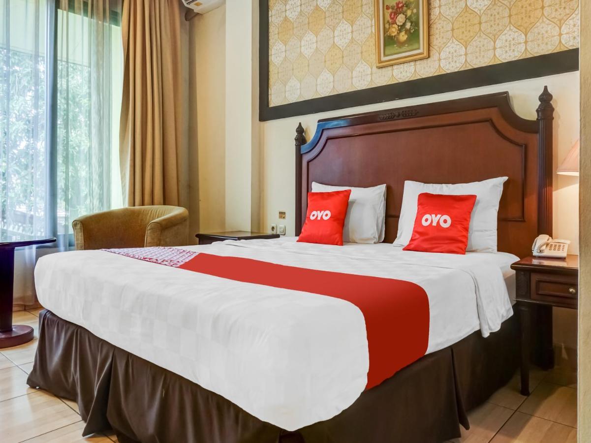 Collection O 91071 Desa Wisata Tmii Hotel