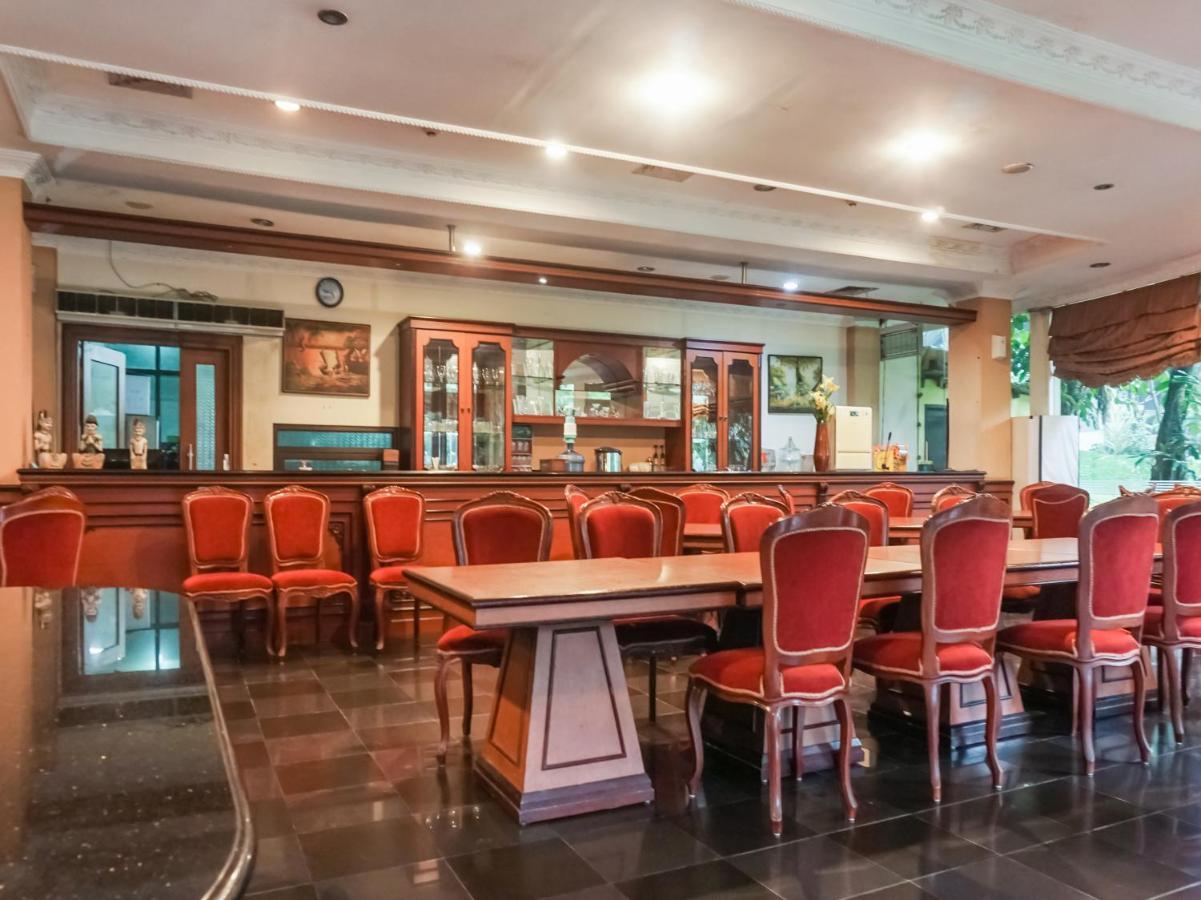 Hotel Collection O 91071 Desa Wisata Tmii 3*