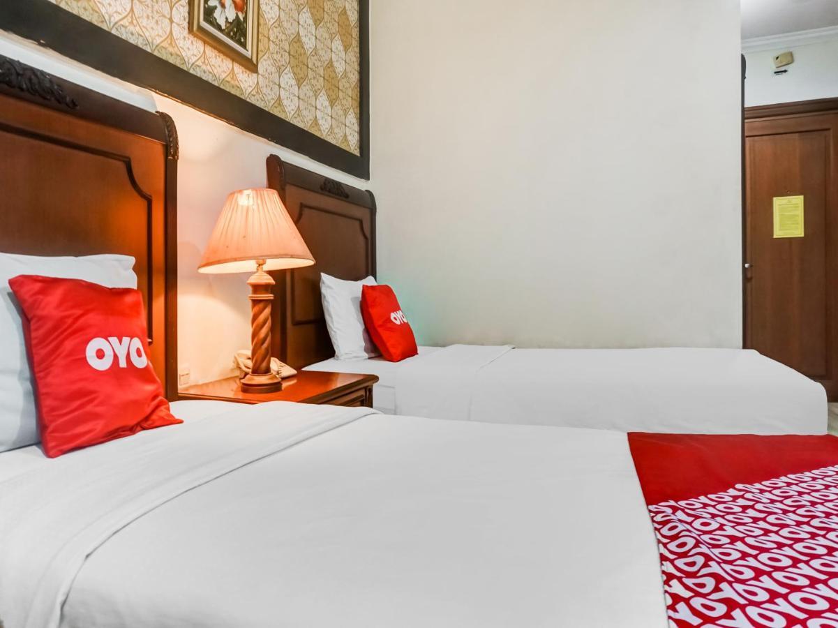 Hotel Collection O 91071 Desa Wisata Tmii