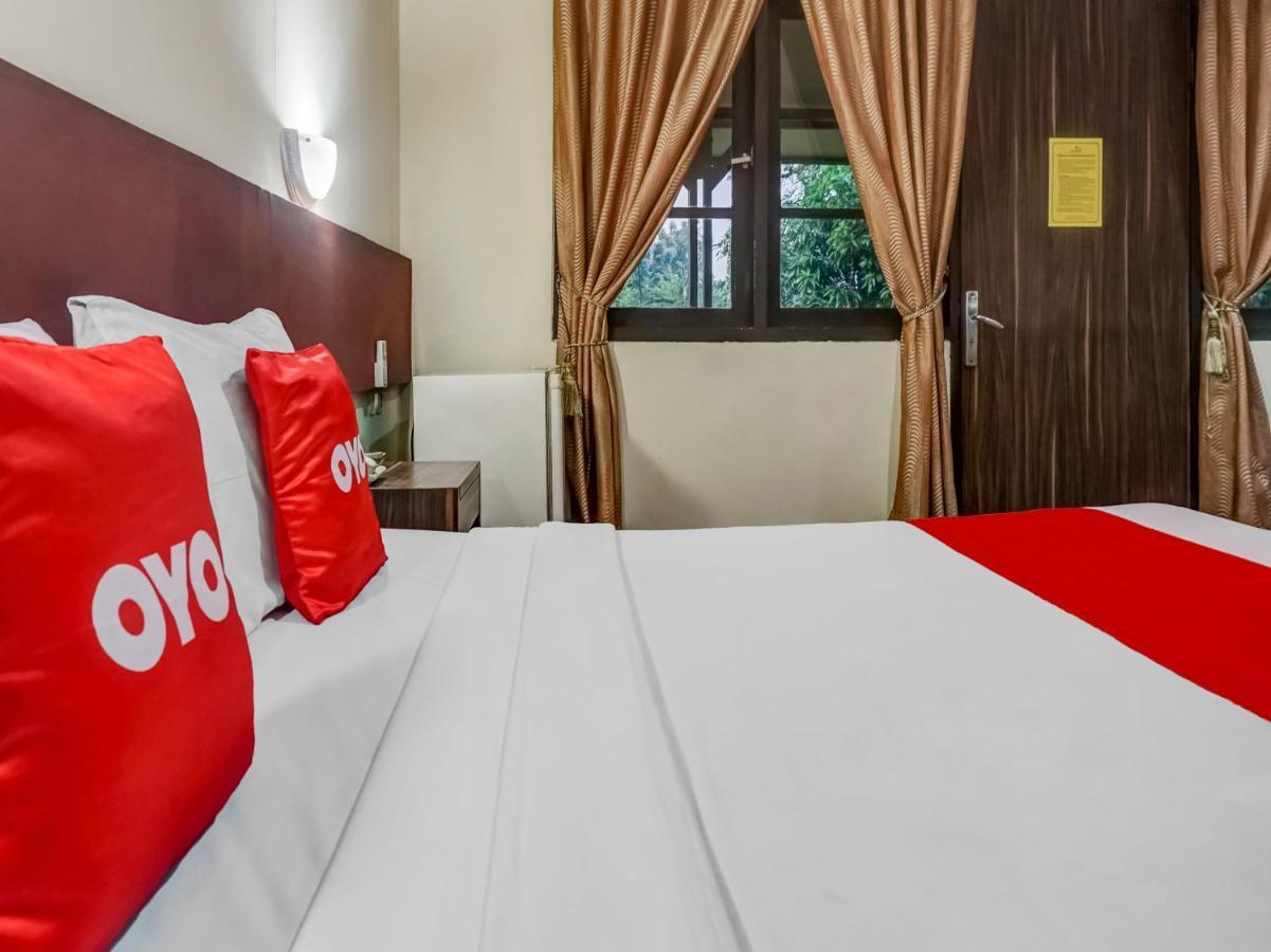 Collection O 91071 Desa Wisata Tmii Hotel