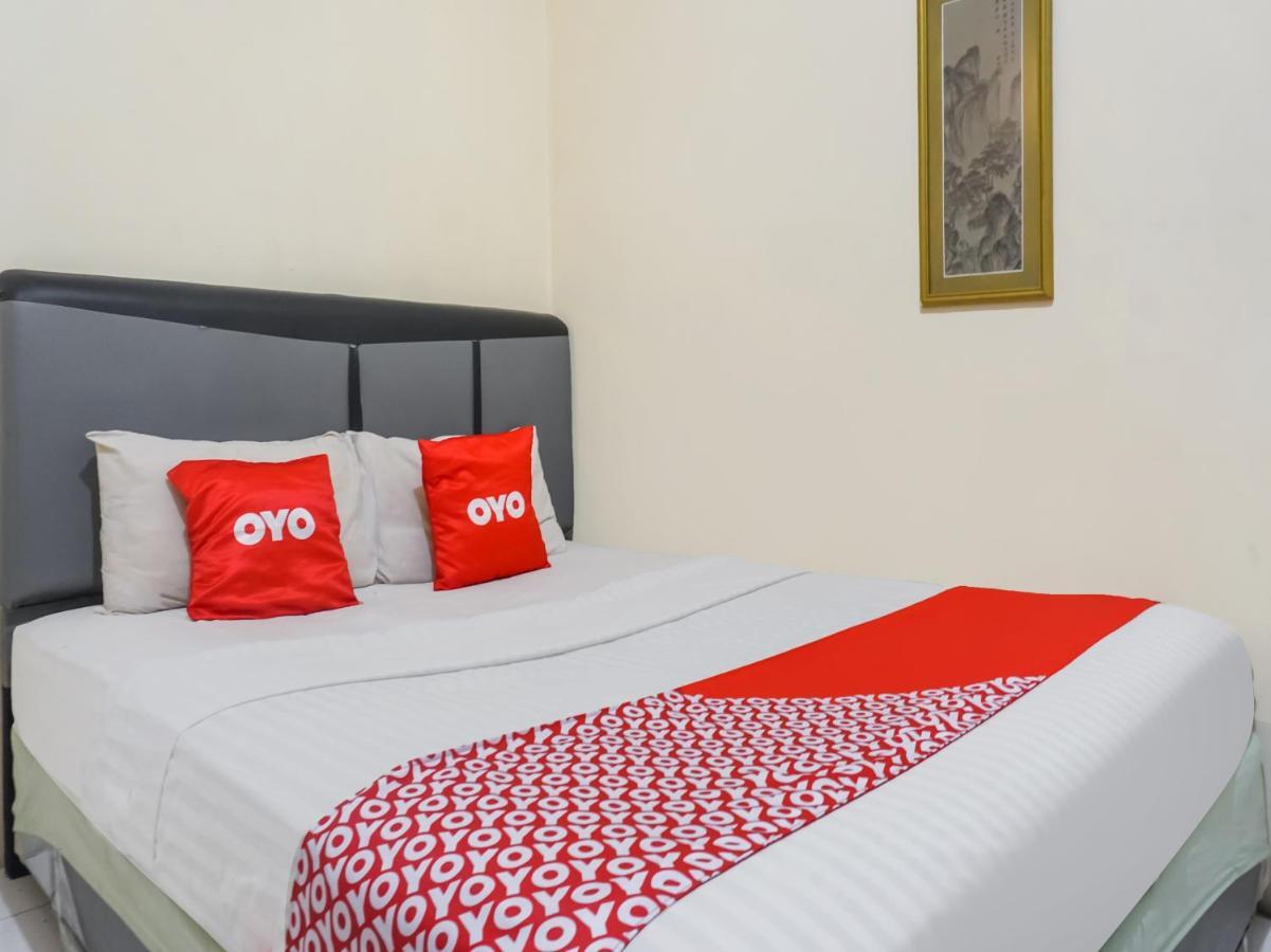 Oyo 91145 G Hotel Jacarta