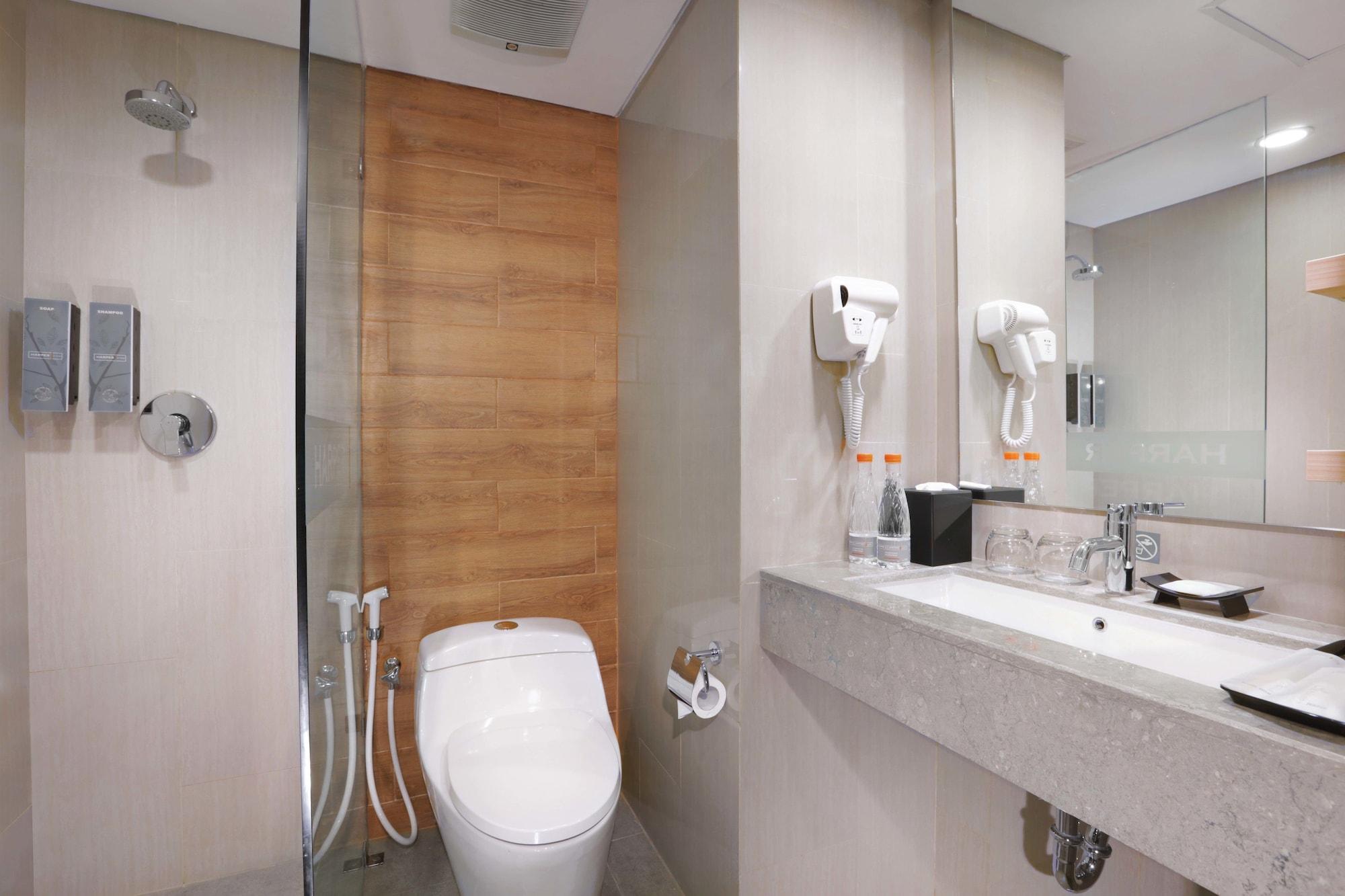 Harper Mt Haryono By Aston Hotel Jakarta