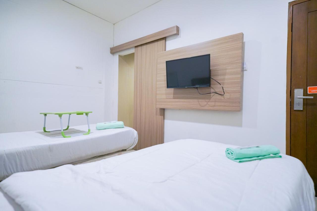 Hotel Urbanview Bes Mangga Besar By Reddoorz
