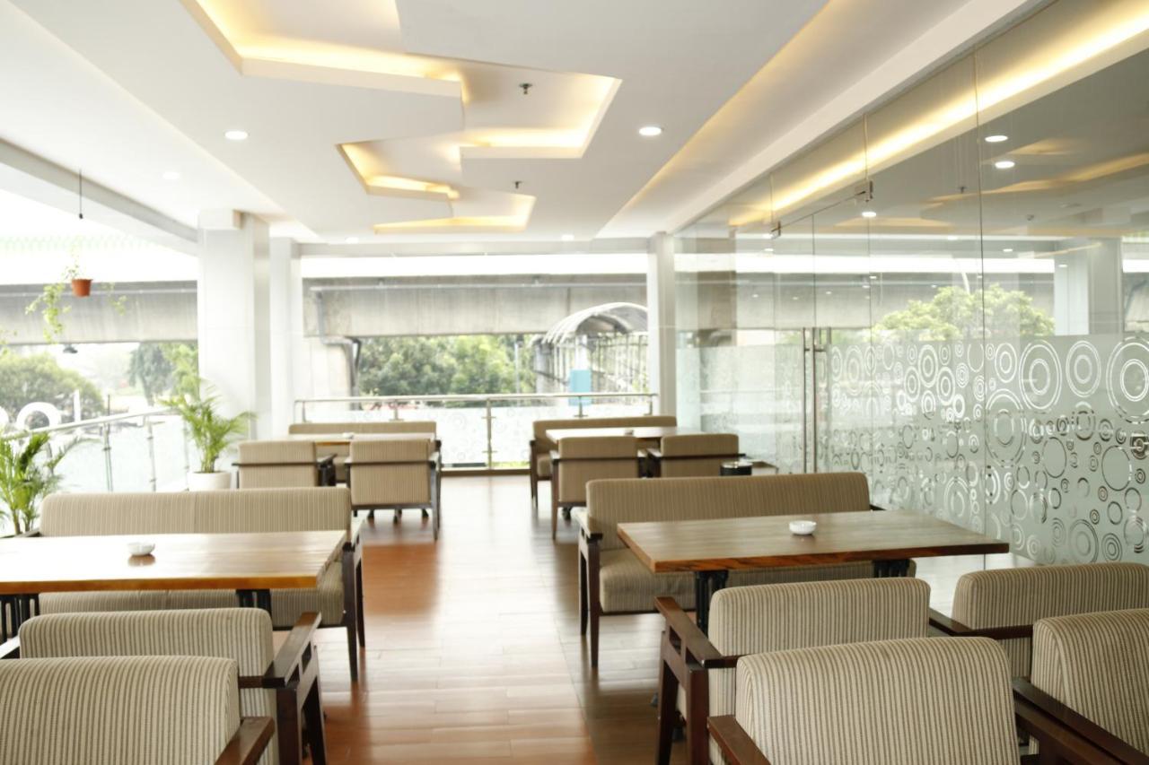 Terraz Tree Jakarta
