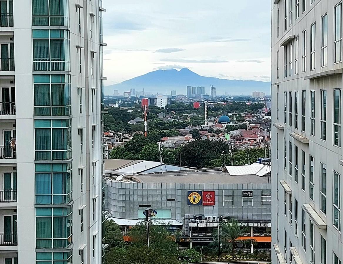 Woodland Park Residence-relaxed And Friendly * Jakarta