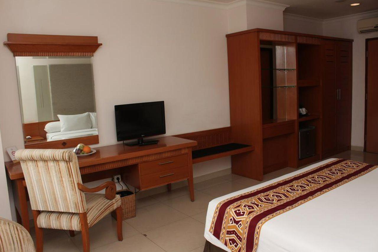 Asana Kawanua Hotel