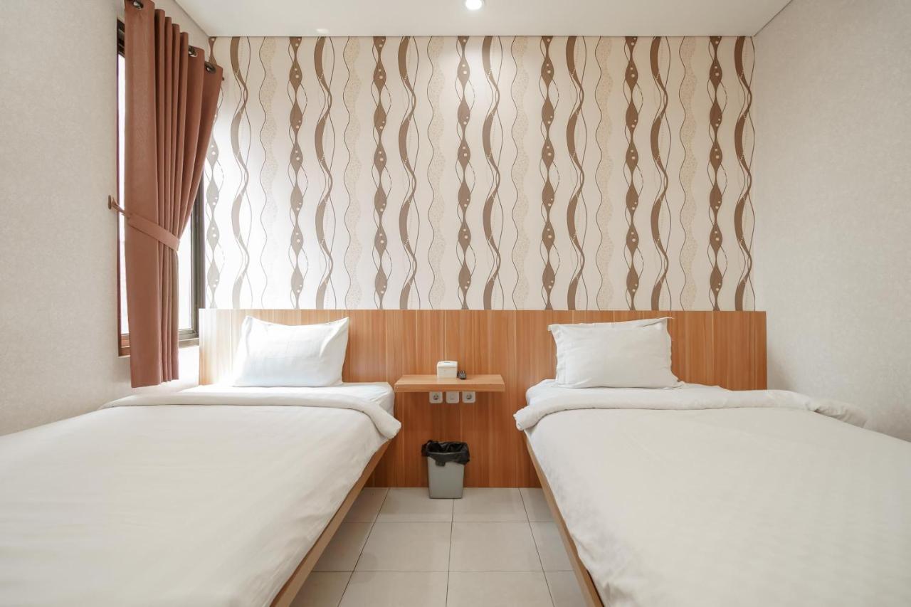 Wisma tamu Apple Near Sarinah Mitra Reddoorz Jakarta