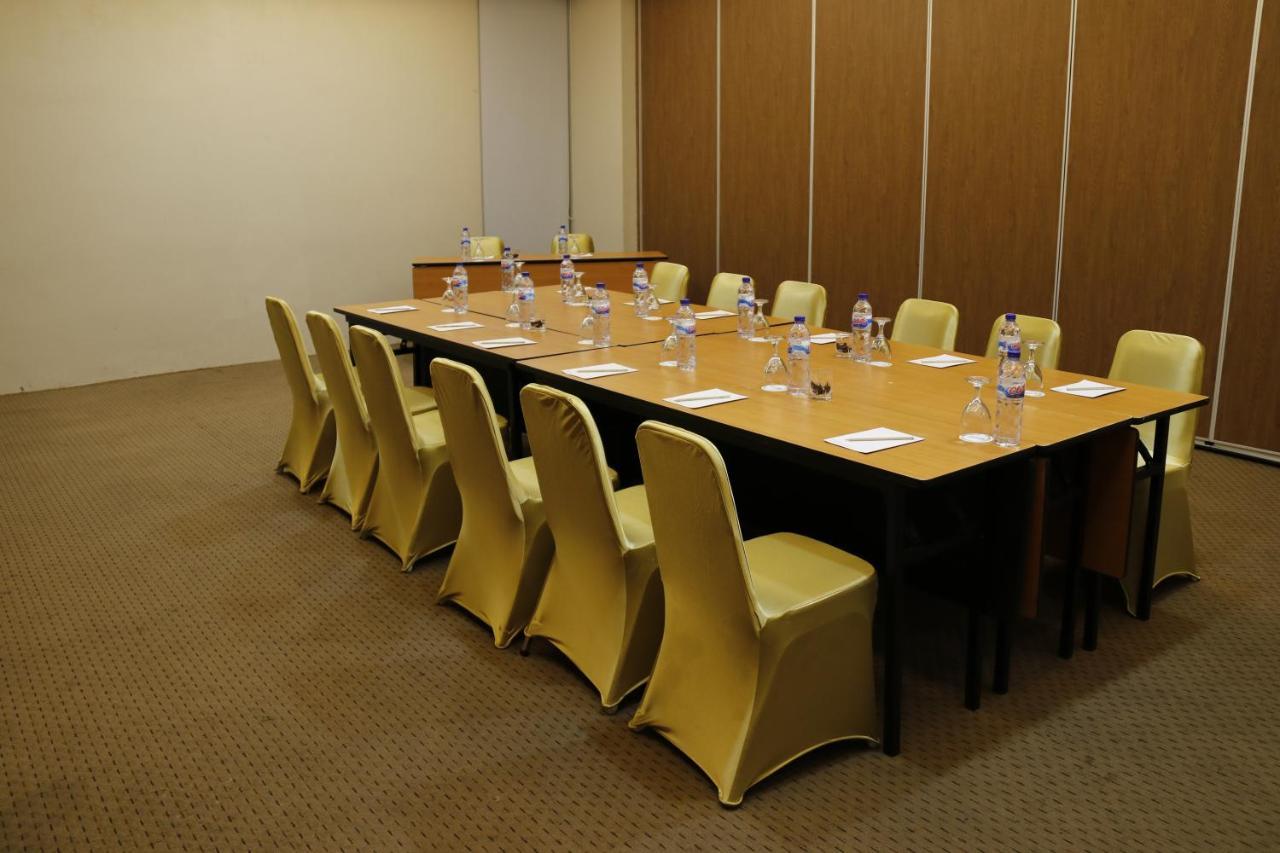 Terraz Tree 3* Jakarta
