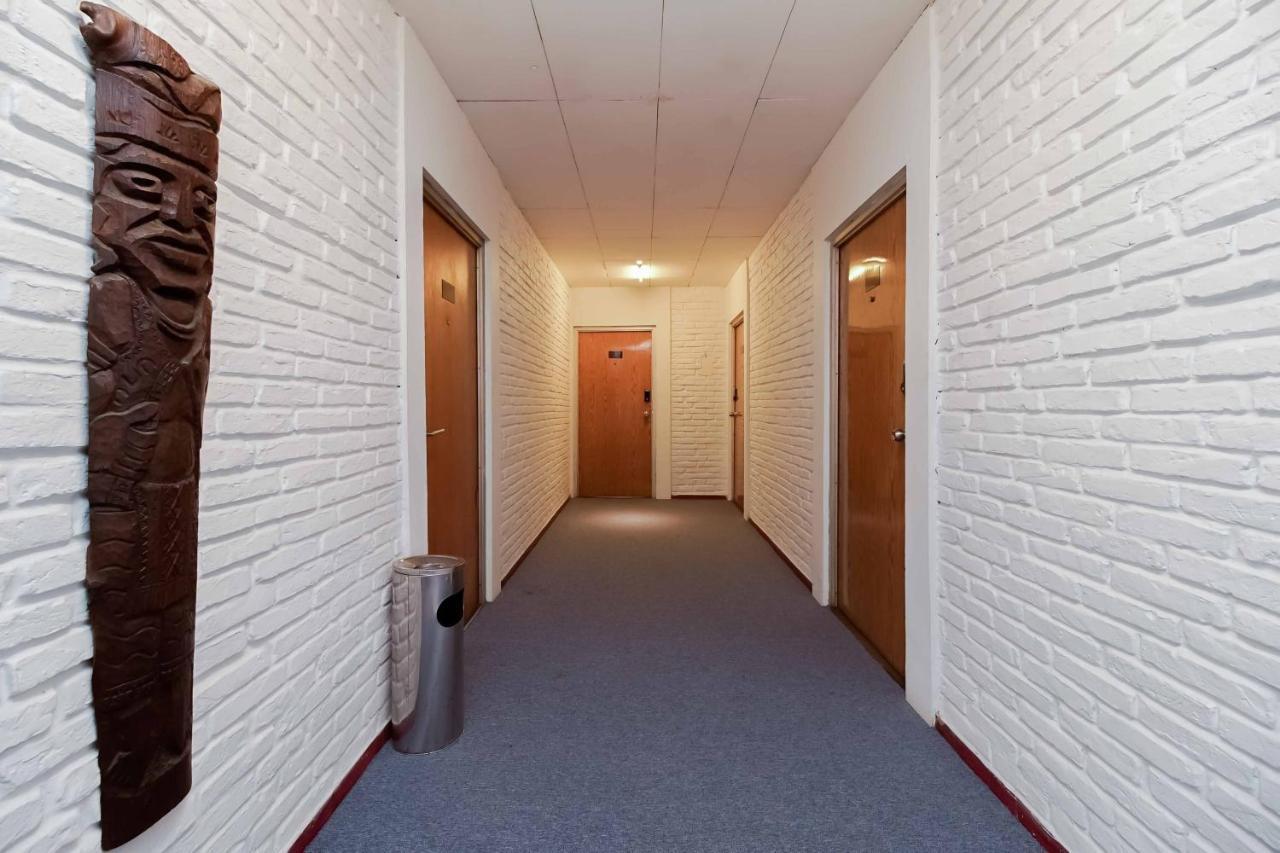Hotel Reddoorz Near Kebayoran Baru Blok S