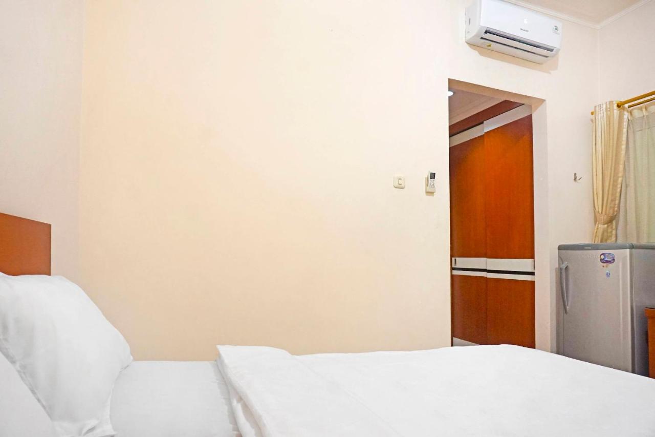 Collection O 91380 Golden Mansion 3* Jakarta