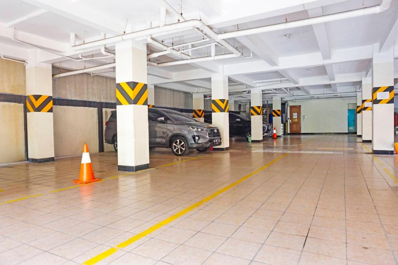 Collection O 91380 Golden Mansion 3* Jakarta