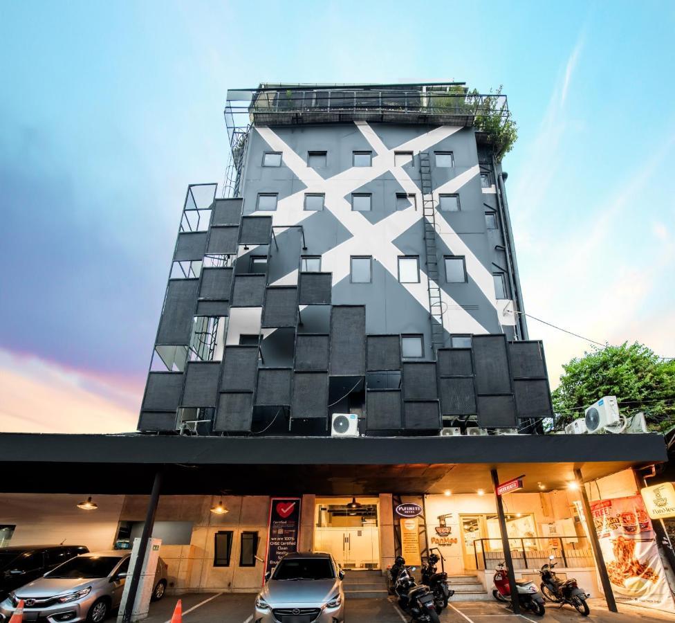 Infiniti Hotel *